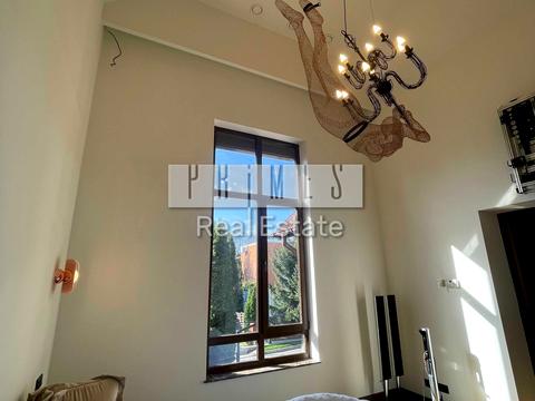 будинок за адресою с. Лісники, Виноградна вул.