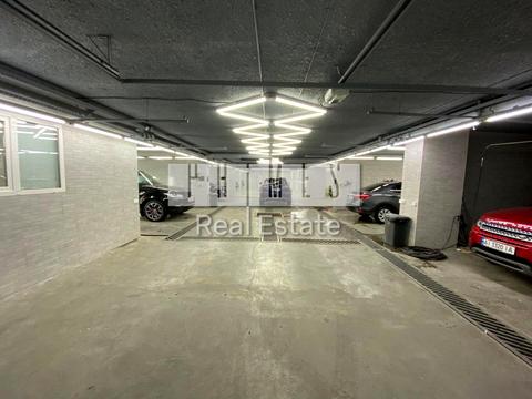 комерційна за адресою Миколи Бажана просп., 4