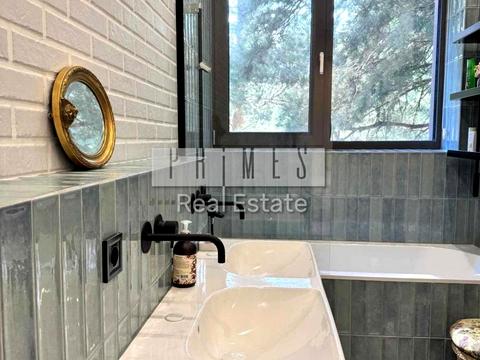 будинок за адресою Набережна вул.