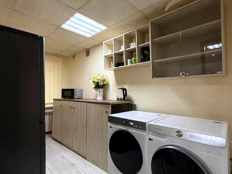 комерційна за адресою Володимира Вернадського вул. (Дзержинського), 19/21