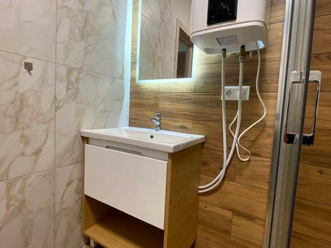 квартира за адресою Залізнична вул., 9-А