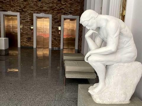 комерційна за адресою Дніпро, Ламана вул., 18