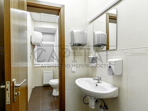 комерційна за адресою В'ячеслава Липинського вул. (Чапаєва), 66