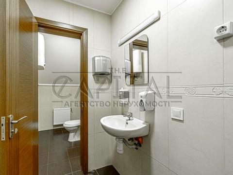 комерційна за адресою В'ячеслава Липинського вул. (Чапаєва), 66