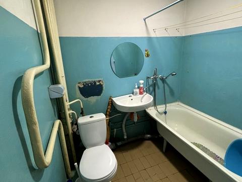 квартира за адресою Коновальця вул., 4