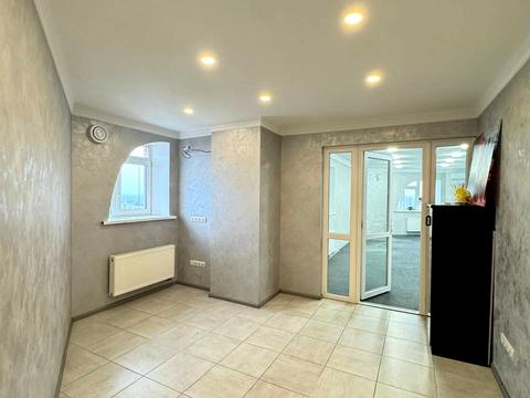 комерційна за адресою Академіка Палладіна просп., 25