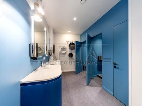 комерційна за адресою Саксаганського вул., 70/16