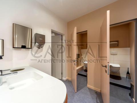 комерційна за адресою Саксаганського вул., 70/16