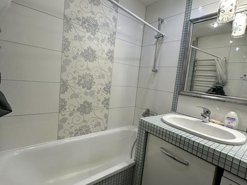 квартира по адресу Коллонтая ул., 2