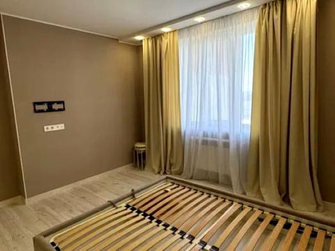 квартира по адресу Гвардейцев-Широнинцев ул., 70-Б