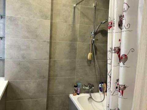 квартира по адресу Гвардейцев-Широнинцев ул., 70-Б