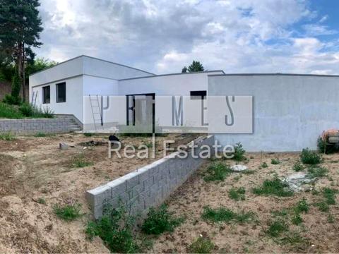 будинок за адресою Молодіжна вул.