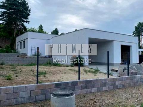 будинок за адресою Молодіжна вул.