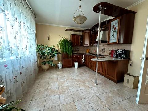 дом по адресу Радостная ул.