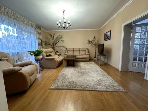 дом по адресу Радостная ул.