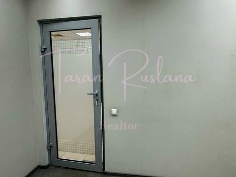 комерційна за адресою Дмитра Яворницького просп. (Карла Маркса), 27