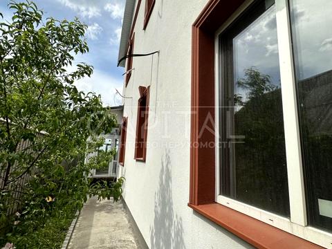 будинок за адресою Київська вул., 12