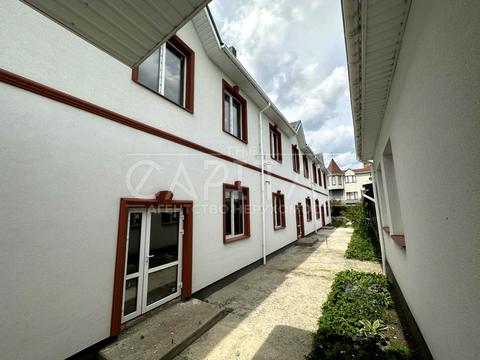 будинок за адресою Київська вул., 12