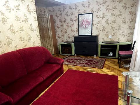 квартира за адресою Шкільна вул. (Героїв Сталінграда), 18