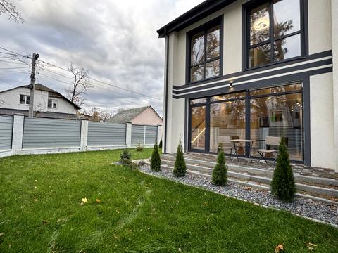 будинок за адресою Вишневецького