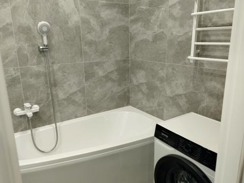 квартира за адресою Довженка, 30