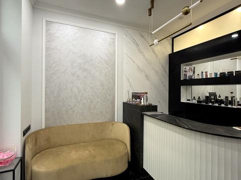 комерційна за адресою Університетська вул., 3/2