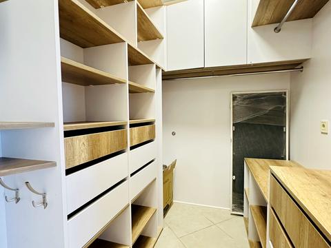 квартира по адресу Алексея Вадатурского ул. (Маршала Малиновского), 16б