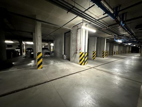 паркомісце за адресою Університетська вул., 3/3