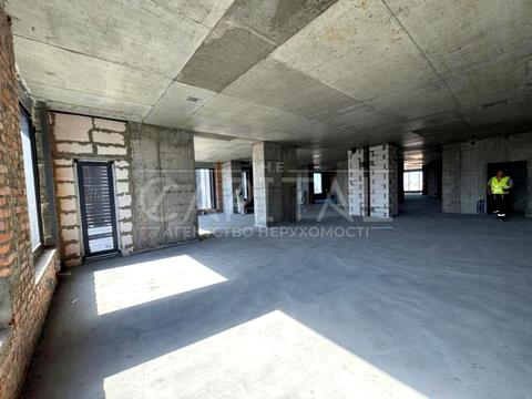 комерційна за адресою Предславинська вул., 20