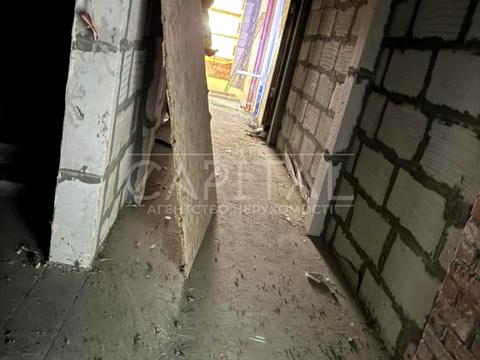 комерційна за адресою Предславинська вул., 20