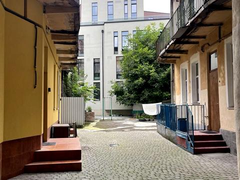 квартира за адресою Пантелеймона Куліша вул., 33