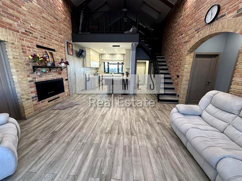 дом по адресу Виктора Швеца ул. (Шляхова)