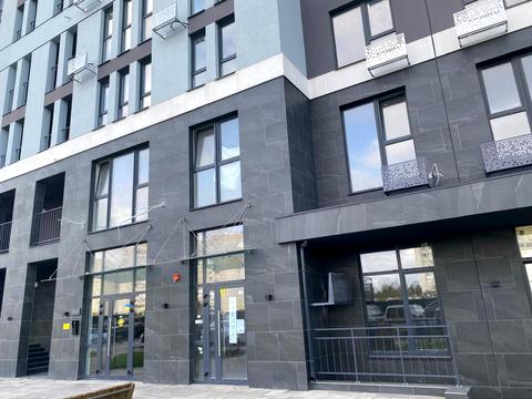 комерційна за адресою Святослава Хороброго вул., 11-Б