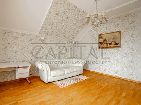 будинок за адресою Авіаторів, 1