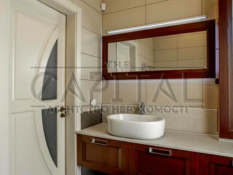 будинок за адресою Авіаторів, 1