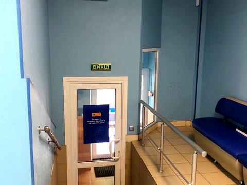 комерційна за адресою Свободи просп., 62