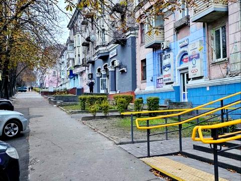 комерційна за адресою Свободи просп., 62