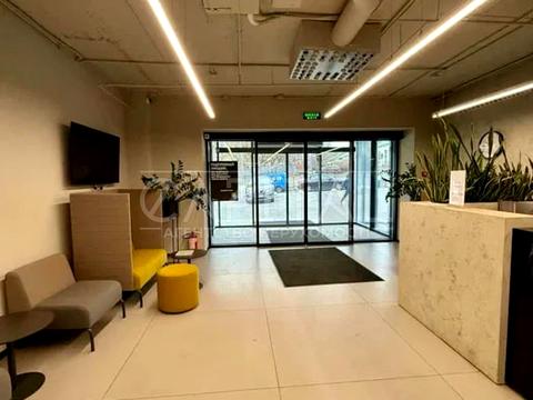 комерційна за адресою Зоологічна вул., 5