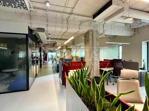 комерційна за адресою Зоологічна вул., 5