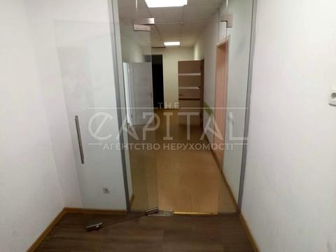 комерційна за адресою Антоновича вул. (Горького), 155