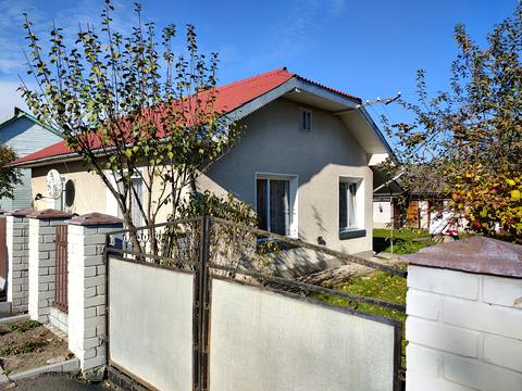 дом по адресу Центральна