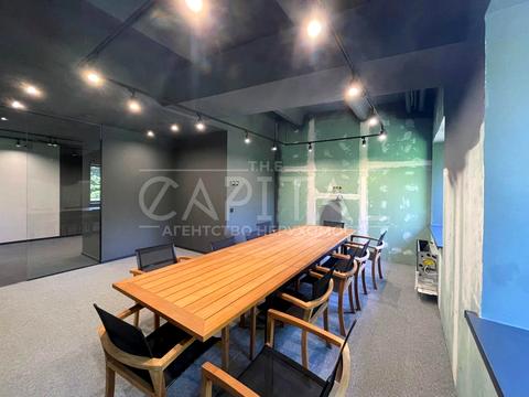 комерційна за адресою Кирилівська вул. (Фрунзе), 102