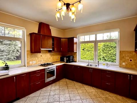 будинок за адресою круторгіна, 52