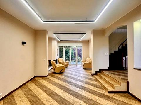 будинок за адресою круторгіна, 52