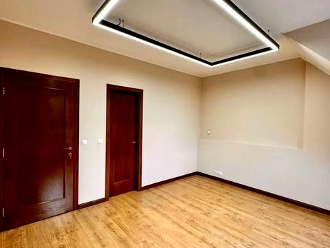 будинок за адресою круторгіна, 52