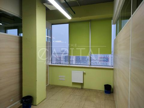 комерційна за адресою Вацлава Гавела бульв. (Івана Лепсе), 1/28