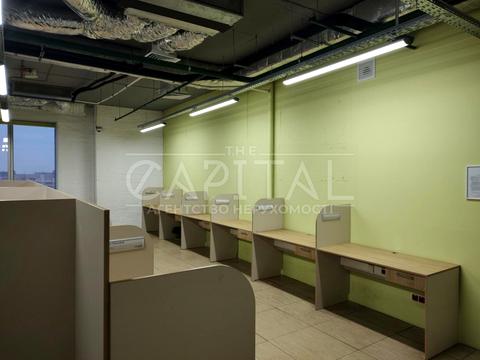 комерційна за адресою Вацлава Гавела бульв. (Івана Лепсе), 1/28