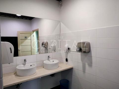 комерційна за адресою Вацлава Гавела бульв. (Івана Лепсе), 1/28