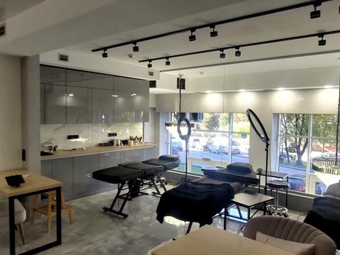 коммерческая по адресу Ивана Пулюя ул., 40