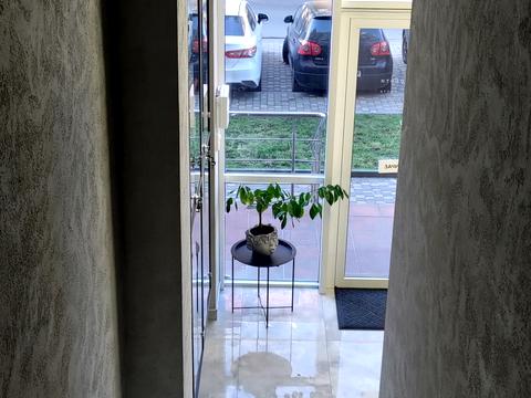 коммерческая по адресу Ивана Пулюя ул., 40